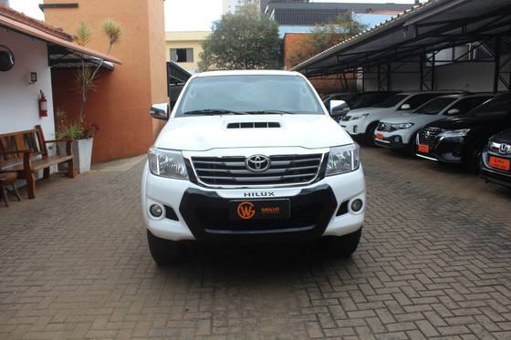 TOYOTA HILUX 3.0 SRV 4X4 CD 16V TURBO INTERCOOLER DIESEL 4P AUTOMÁTICO TOYOTA HILUX 3.0 SRV 4X4 CD 16V TURBO INTERCOOLER DIESEL 4P AUTOMÁTICO